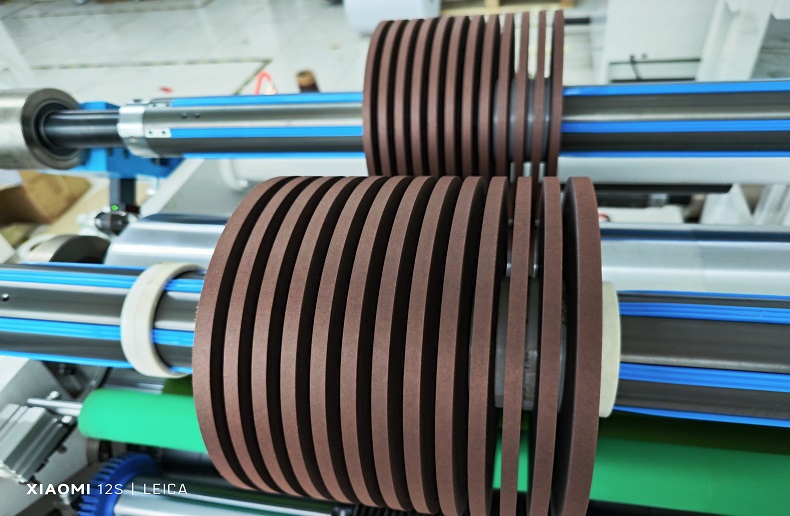 CK1300中心表面卷取分条机